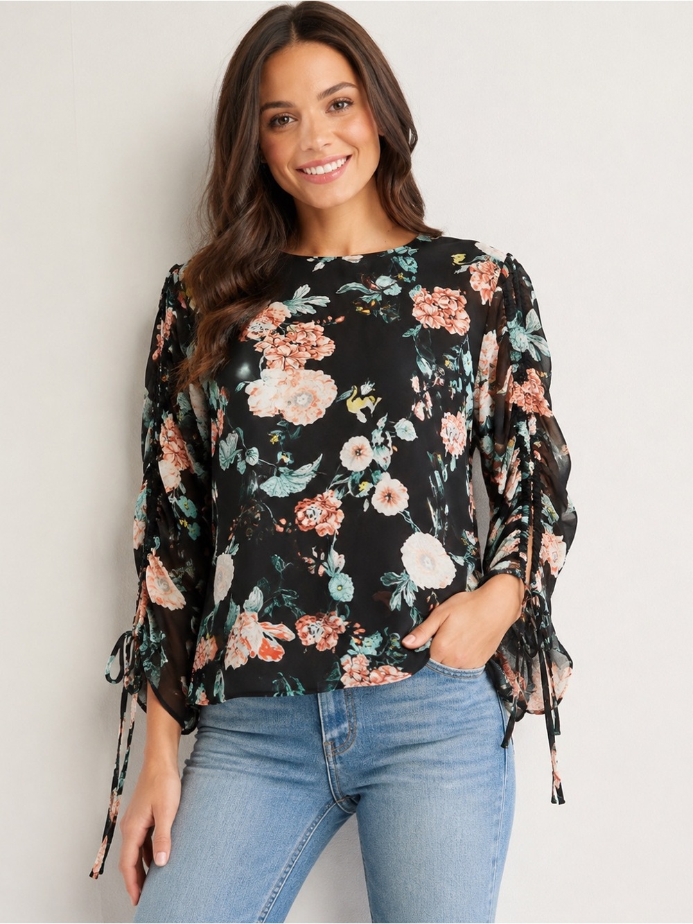 Vince Camuto Women’s Black Floral Blouse lined